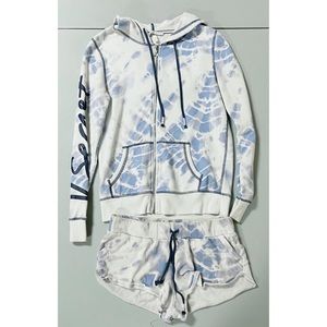 Victoria’s Secret Tie Dye Sweatshirt Hoodie and Shorts Matching Set Size XS 🤍✨